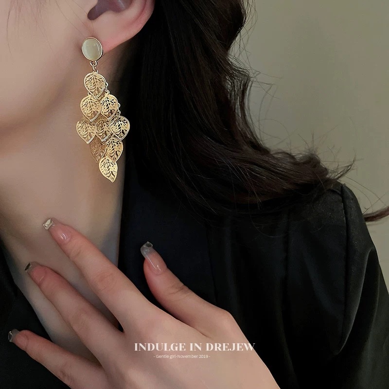 Oly 耳饰 树叶长款耳环 饰品店推荐 优雅耳饰 独特耳夹 