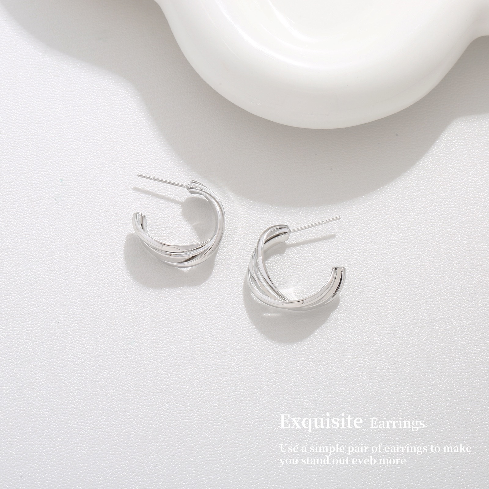 Orejeras de alta calidad orejeras de diseño único orejeras de moda orejeras elegantes ornamentos pendientes Specification image