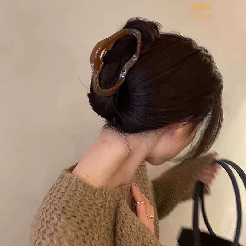 Acrylic wave hair clip for women, 2024 new high-end style, large hair volume, shark clip, back of the head clip
