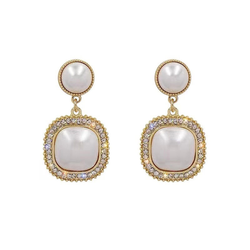 Diamond-encrusted pearl geometric square earrings, French minimalist earrings, fashionable and high-end new earrings for women