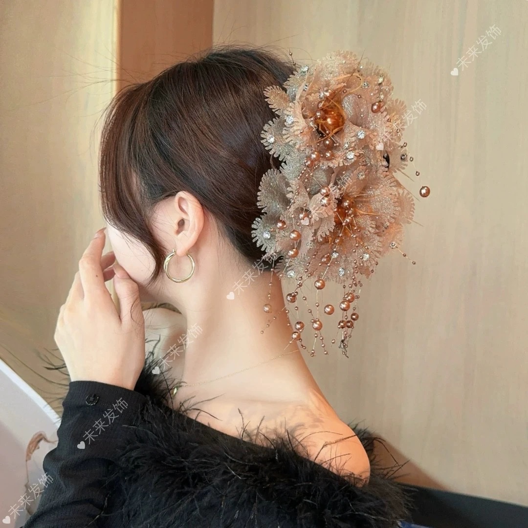 Korean style fashion trend two-flower tassel grab clip, 13 cm bottom clip Specification image