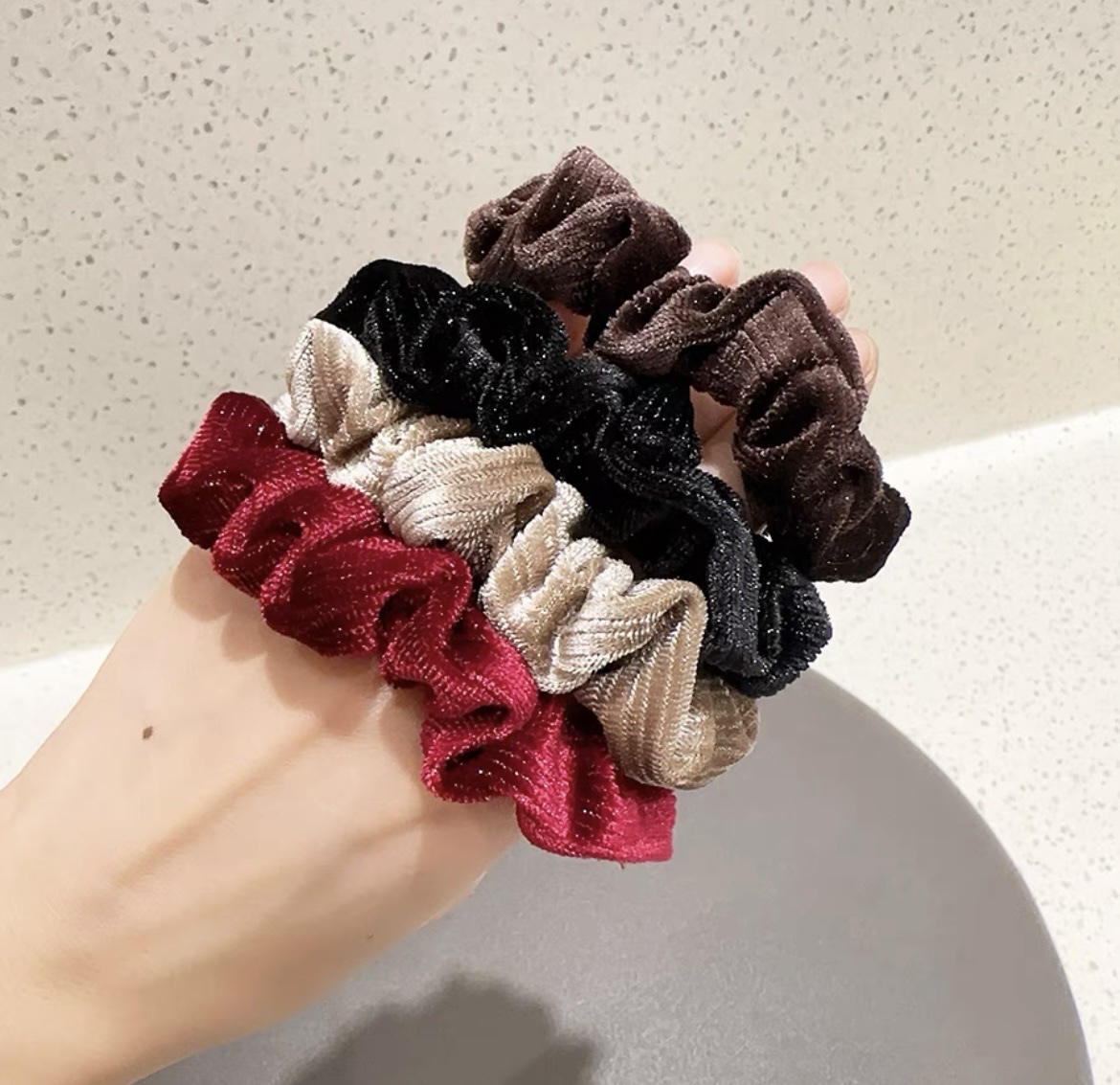 时尚饰品大肠圈头绳 发圈女士头饰 简约耐用发饰发带橡皮筋20241101发圈头绳大肠圈 流行发饰头饰发圈头绳饰品大肠圈详情图5