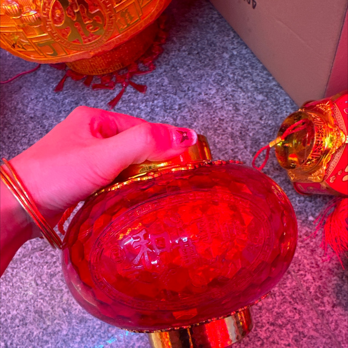 2025年新款过年灯笼 灯笼灯笼装饰 红色喜庆气氛营造儿童手提投影灯笼过年灯笼灯笼详情图3