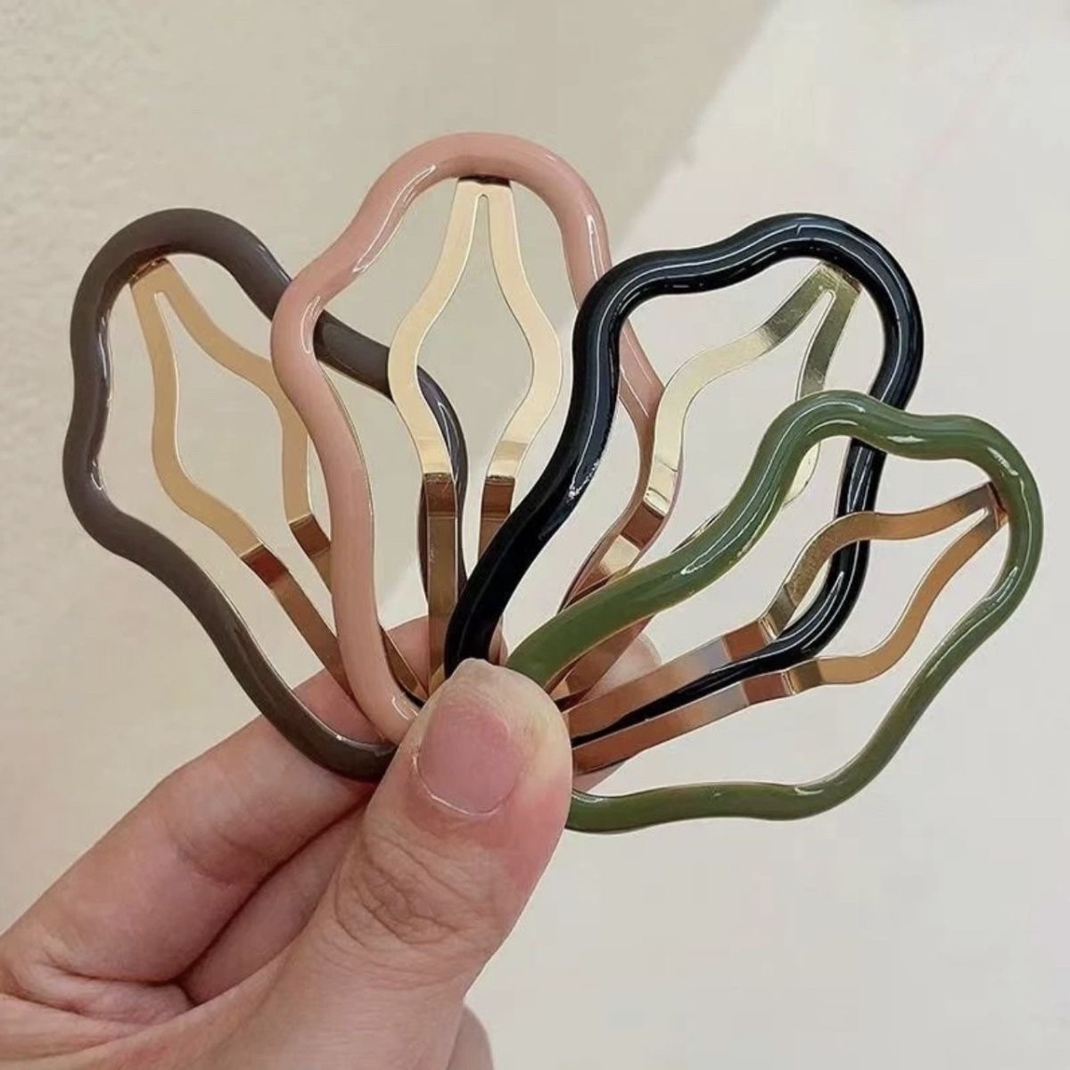 多巴胺云朵发夹镂空bb夹女2023新款赵露思同款洋气发夹儿童女孩