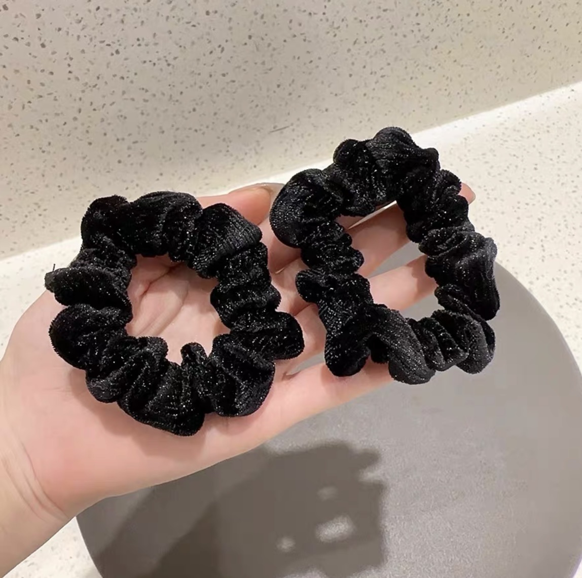 时尚饰品大肠圈头绳 发圈女士头饰 简约耐用发饰发带橡皮筋20241101发圈头绳大肠圈 流行发饰头饰发圈头绳饰品大肠圈详情图2