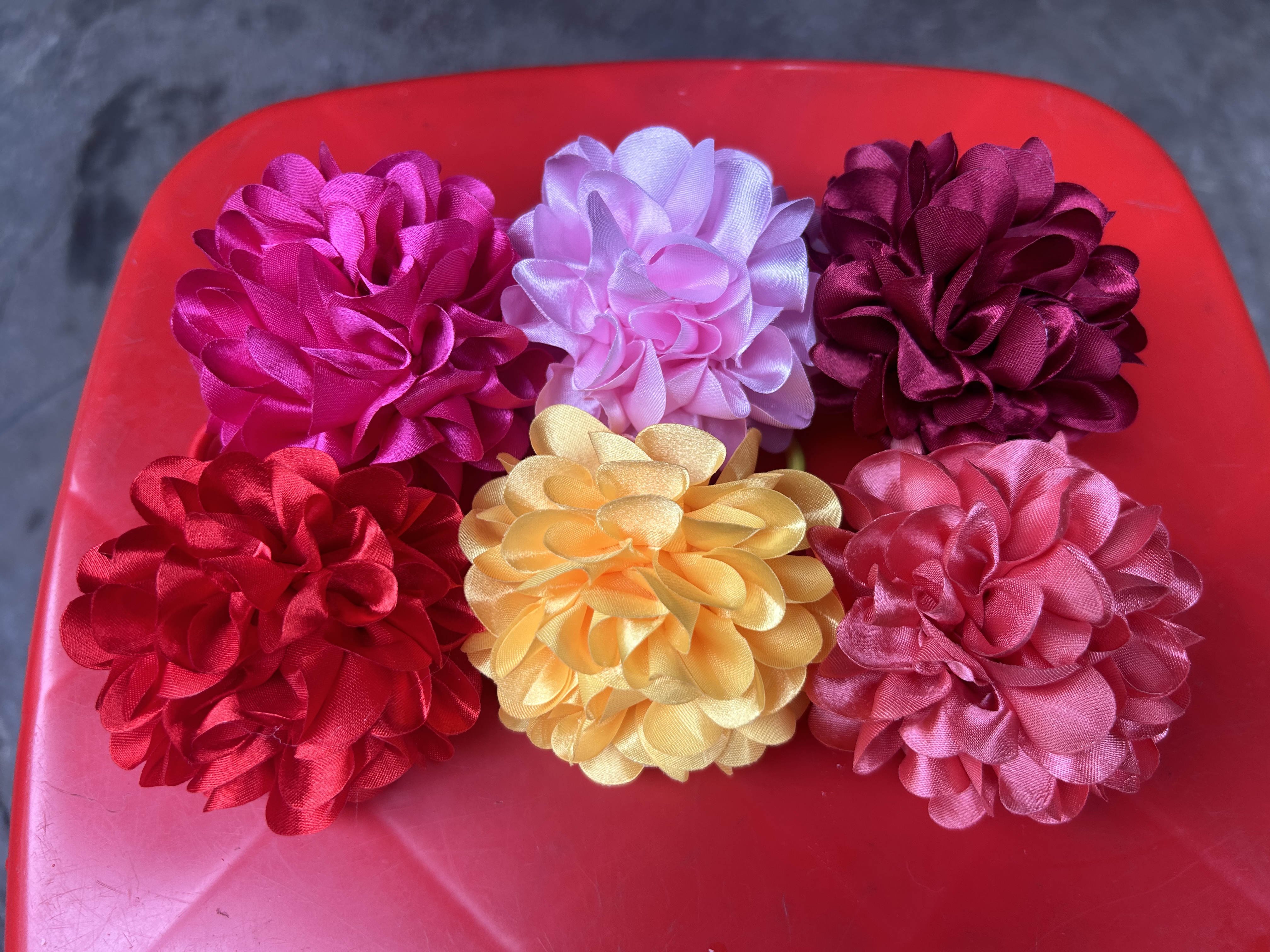 时尚饰品大肠圈头绳 发圈头饰 简约百搭发饰女士发绳发圈抓夹发饰品头绳