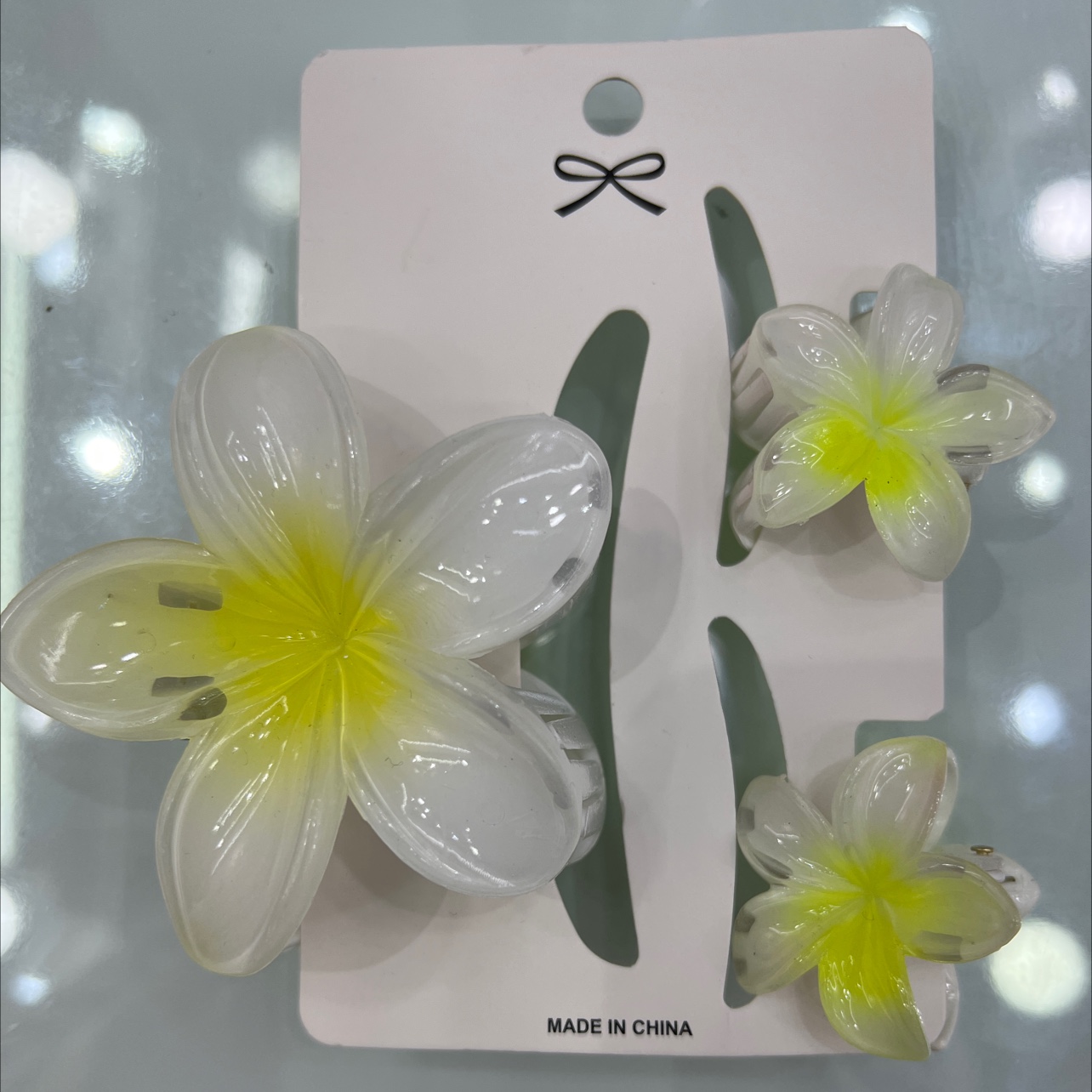 新款喷漆鸡蛋花爪夹套装多色鸡蛋花可混款混色新品抓夹磨砂橡皮漆爪夹饰品饰品外贸原单出口品质鸡蛋花爪夹双色渐变鸡蛋花抓夹爪子详情图3