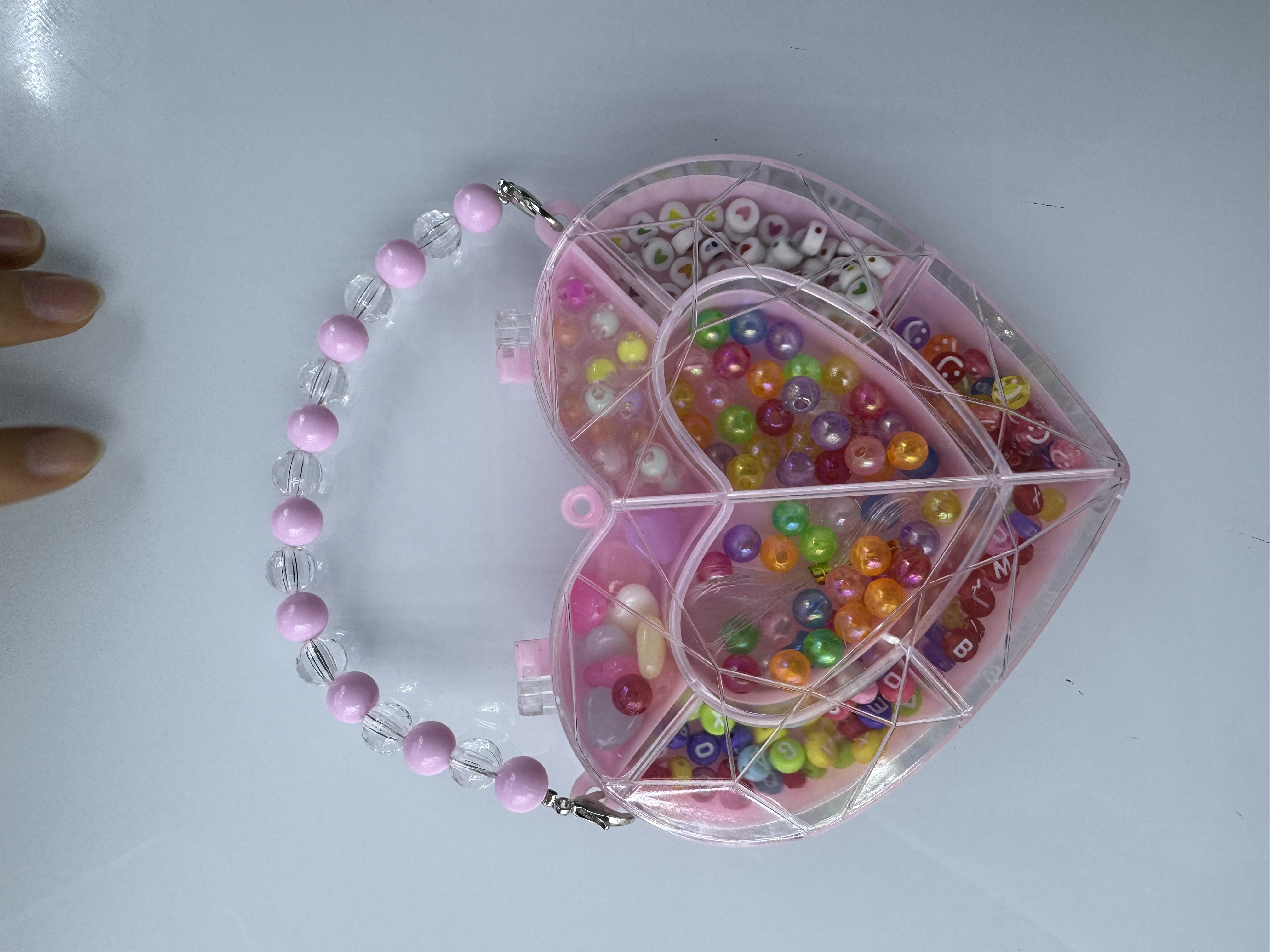 粉色手提爱心卡通串珠，DIY饰品，儿童智力玩具，卡爱卡通造型