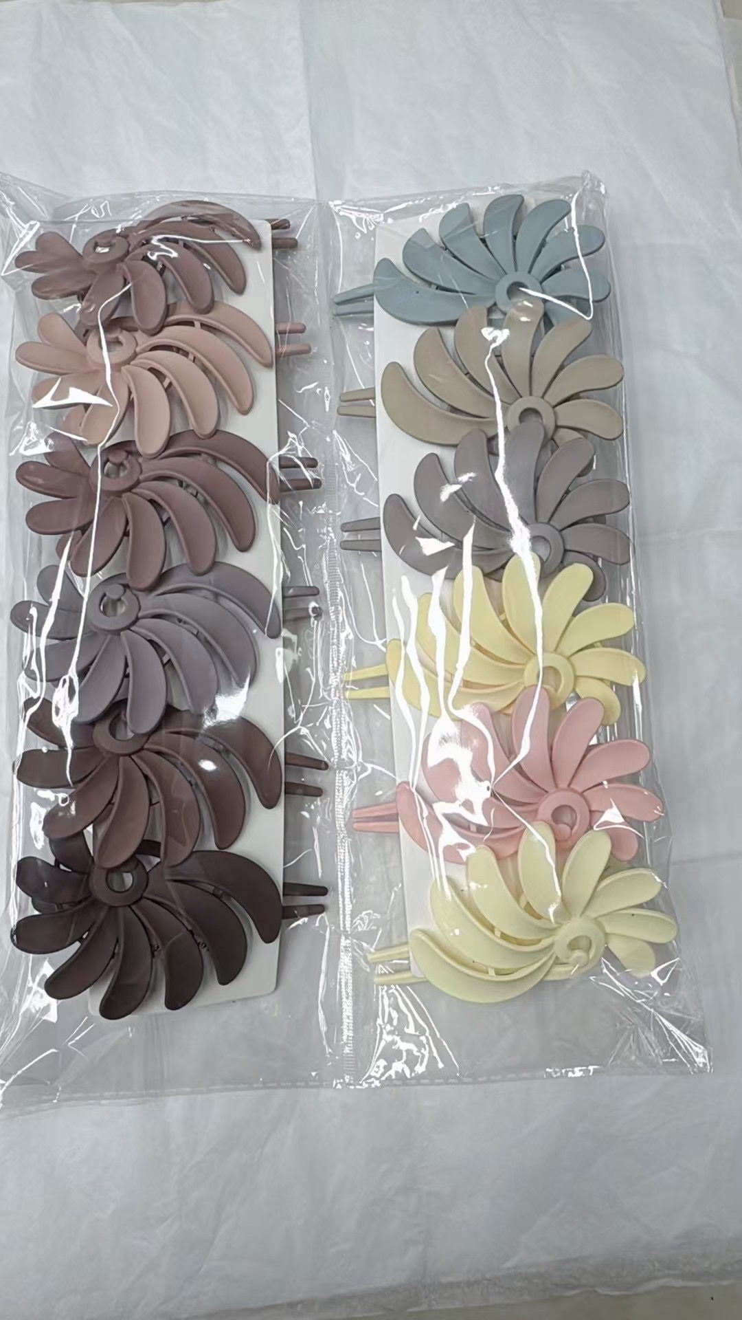 创意饰品头饰 发夹植绒发卡 美发配饰 独特设计时尚发饰女士优选发卡白底实物图