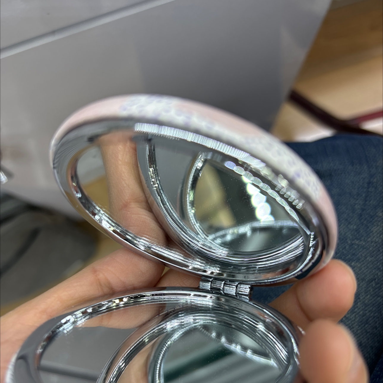 小镜子高颜值可折叠可爱随身镜学生宿舍补妆便携口袋化妆镜迷你小镜子随身带镜子可爱ins风化妆镜学生口袋补妆镜便携详情图5