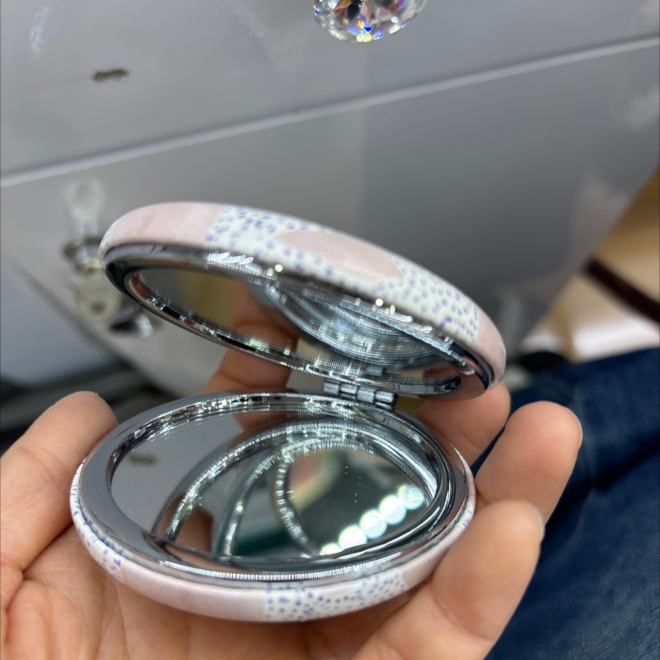 小镜子高颜值可折叠可爱随身镜学生宿舍补妆便携口袋化妆镜迷你小镜子随身带镜子可爱ins风化妆镜学生口袋补妆镜便携细节图