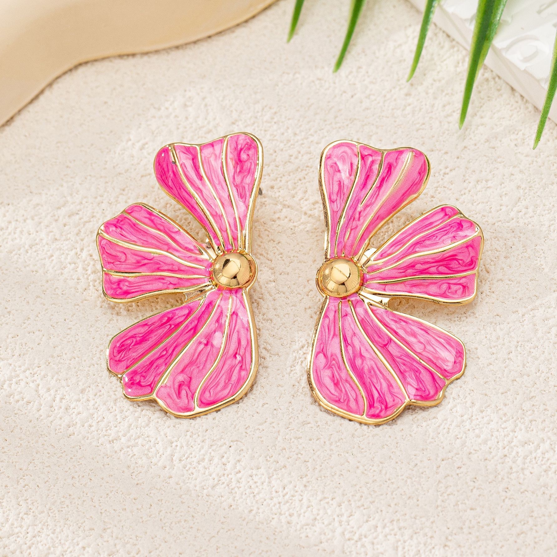 欧美跨境甜美多色滴油花卉耳钉小清新不规则合金耳环 产品图