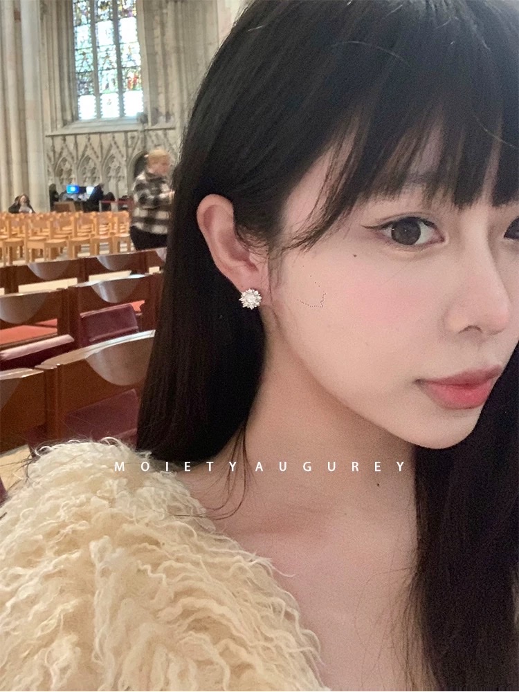 多拉西拉 小太阳花满钻精致小耳钉百搭优雅时尚 925银针详情图3