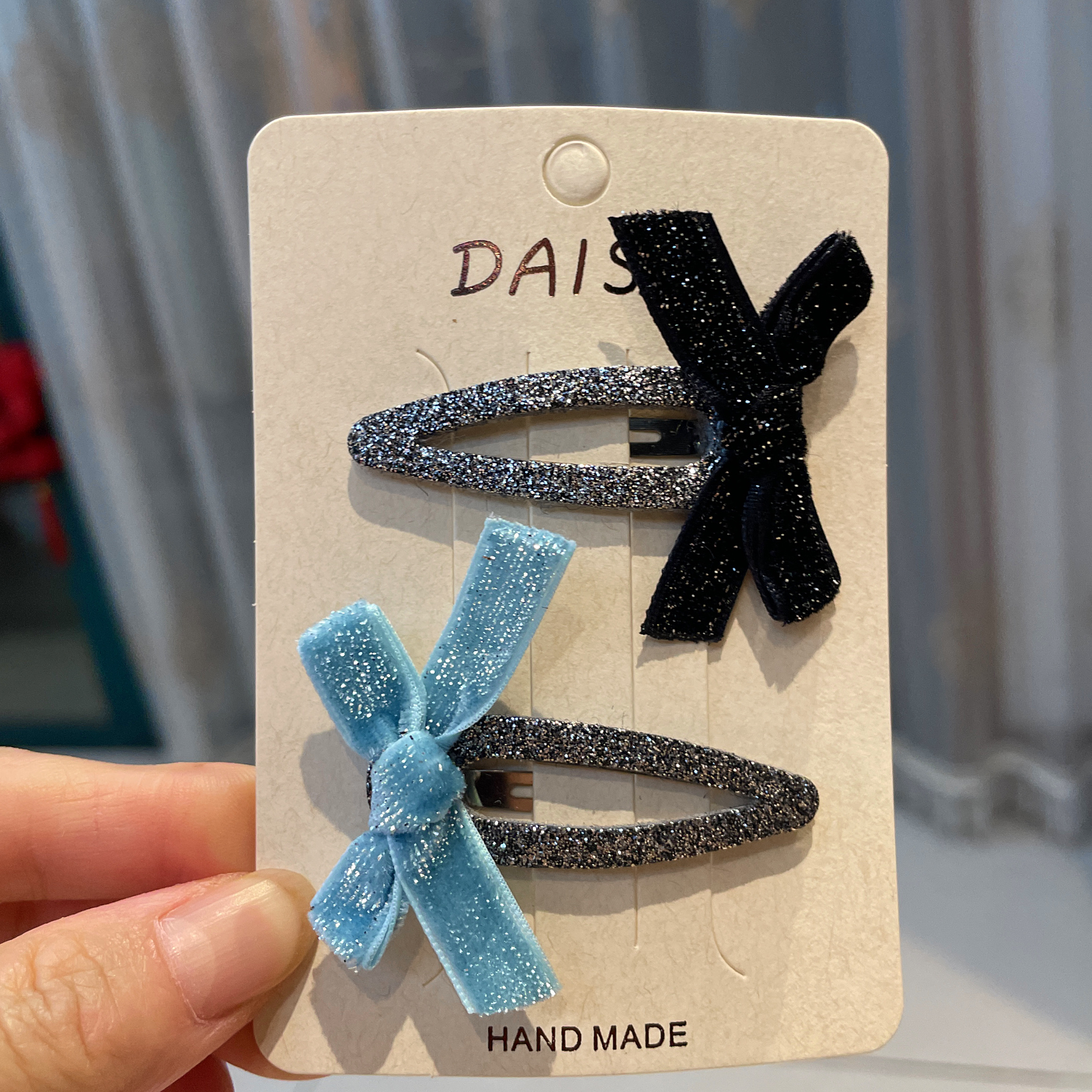 The new 2024 children's cute hairpin is paired with a lightweight and cute hairpin wig accessory. The children's 2024 cute hairpin Specification image