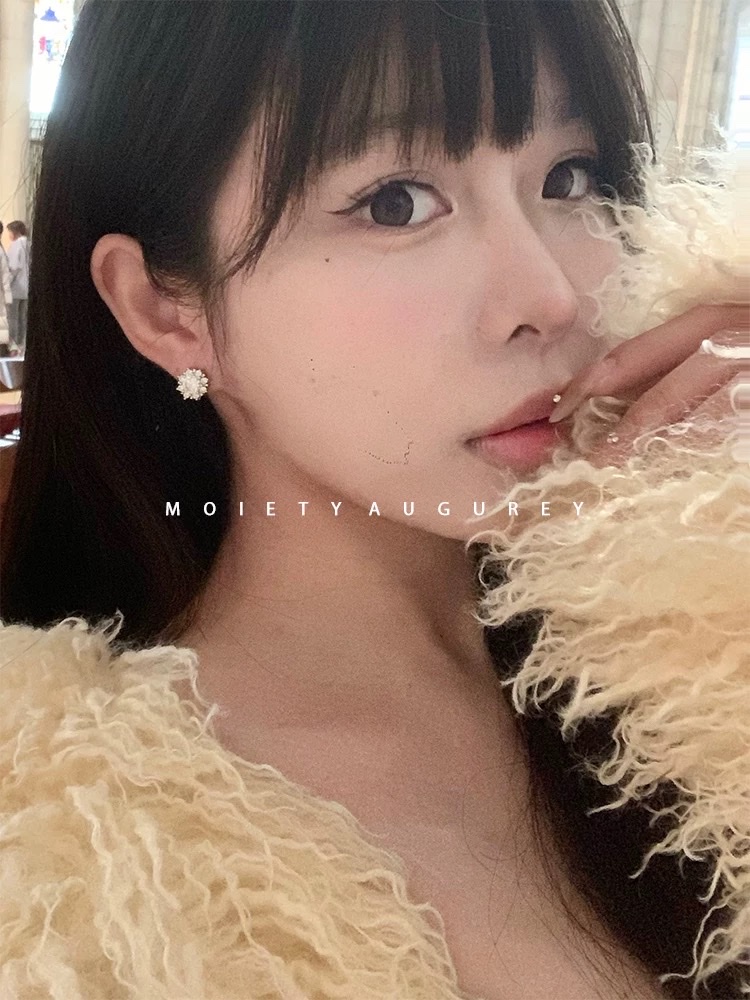 多拉西拉 小太阳花满钻精致小耳钉百搭优雅时尚 925银针详情图2