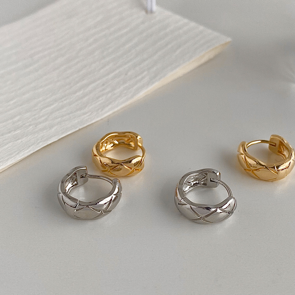 金色独特耳钉女冷淡风高级感轻奢小众耳圈耳环百搭耳饰图