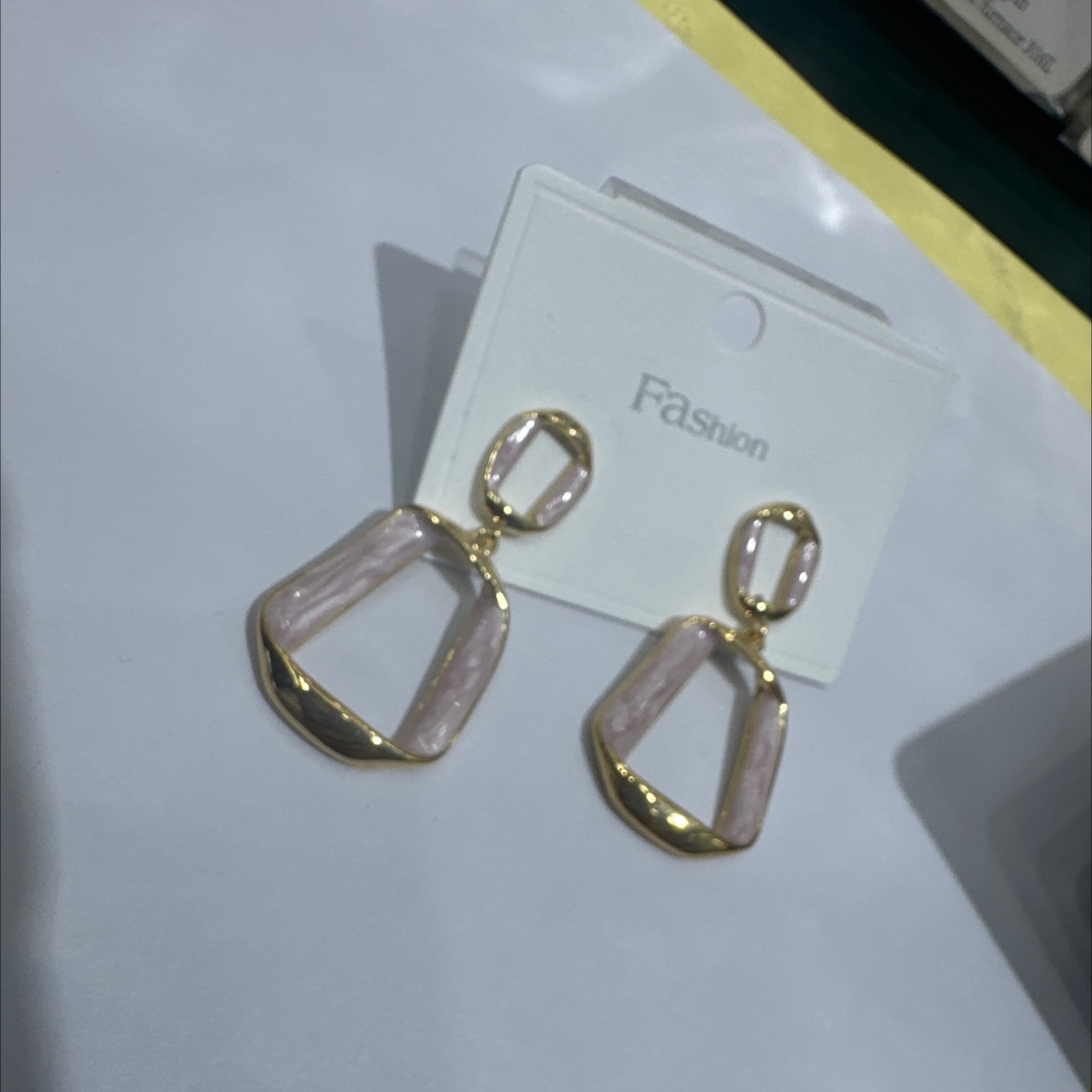 我们的当打之年谷桥同款耳环高级感夸张几何耳饰气质个性耳钉银针耳环耳饰耳环细节图