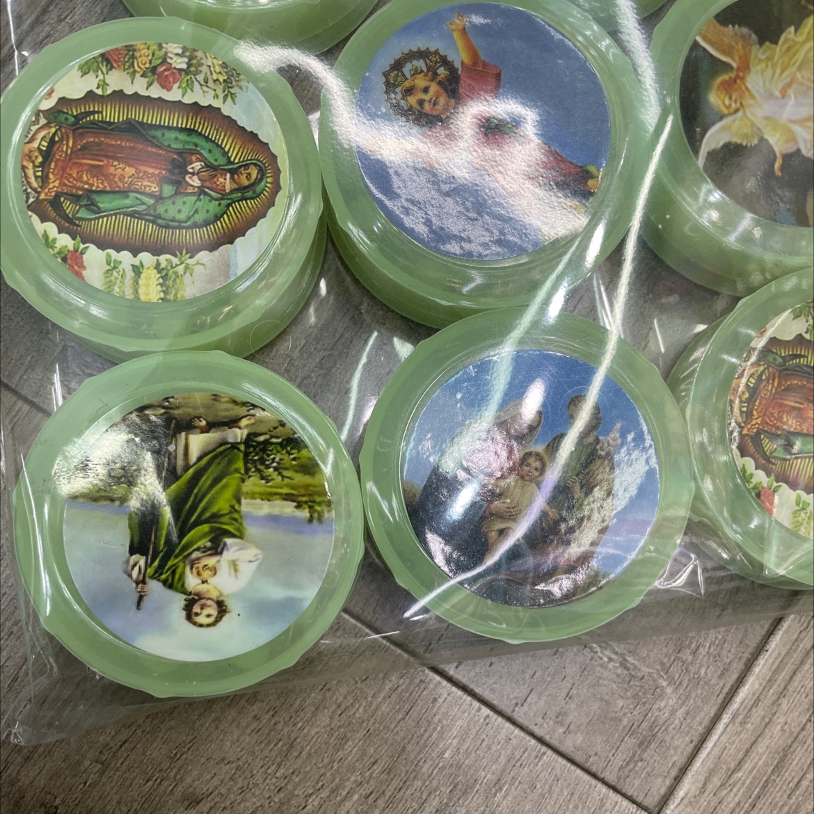 贴合金梅花形状，方块直角形状大十字架夜光新款摆件产品图