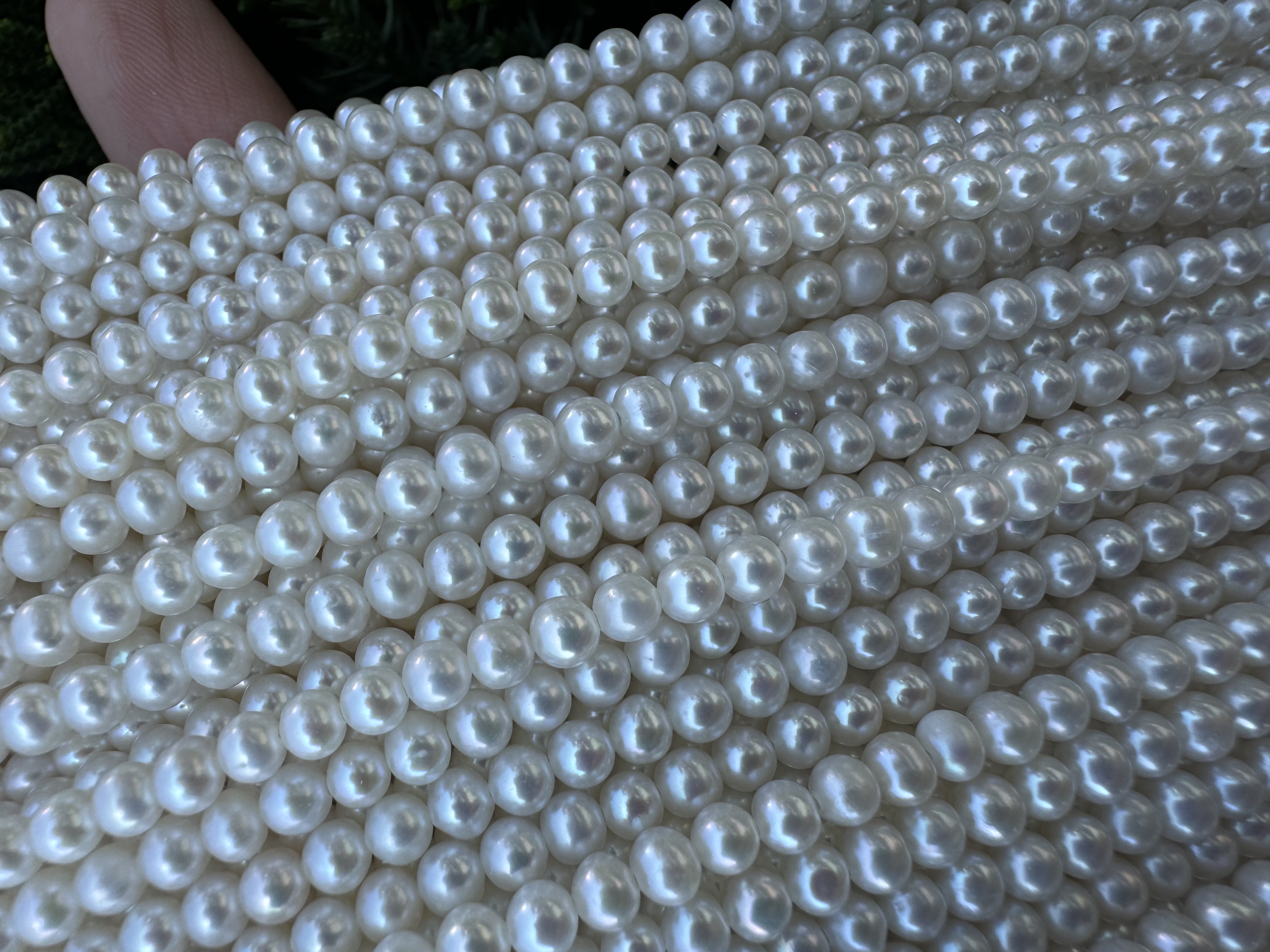 厂家直销 3-4近圆微瑕强光 淡水天然珍珠 淡水珠饰品diy半成品天然珍珠颗粒 日韩时尚休闲潮流送女友 妈妈链手工编织的详情图4