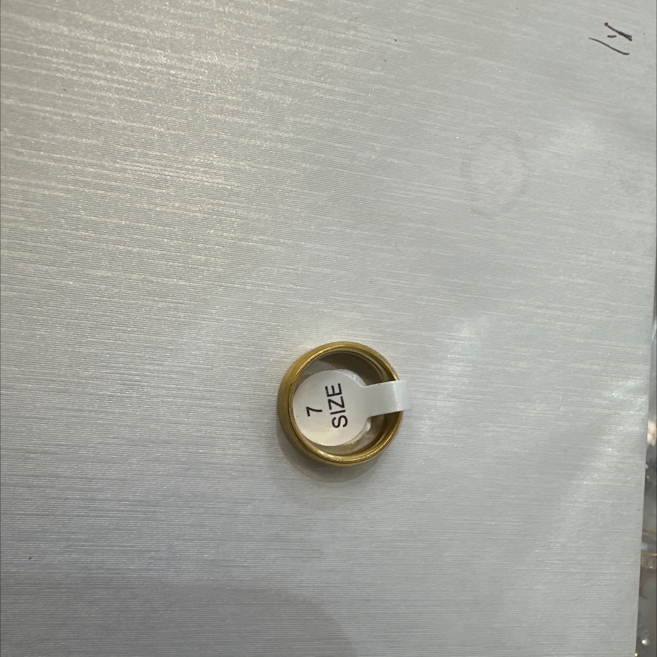 The ring is made of steel and copper Specification image