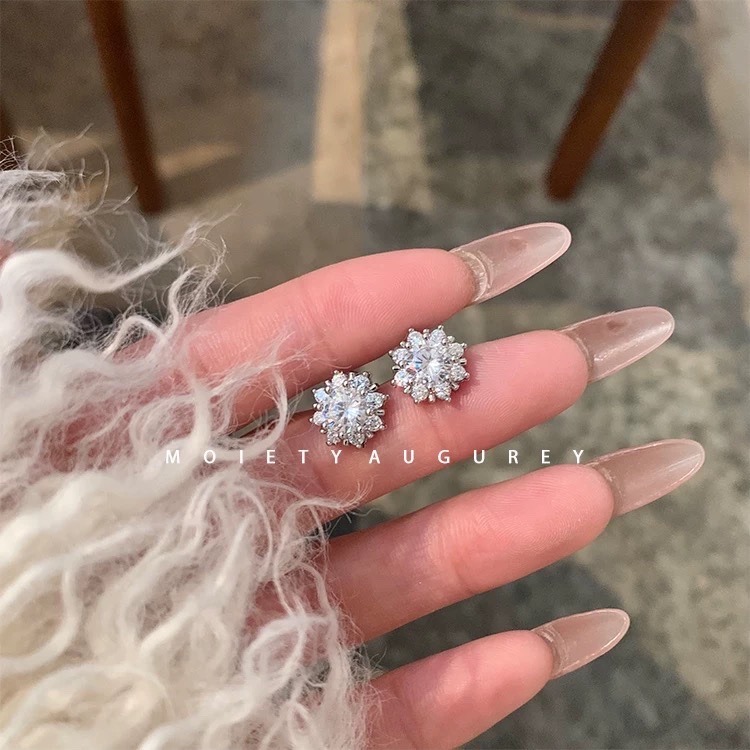 多拉西拉 小太阳花满钻精致小耳钉百搭优雅时尚 925银针