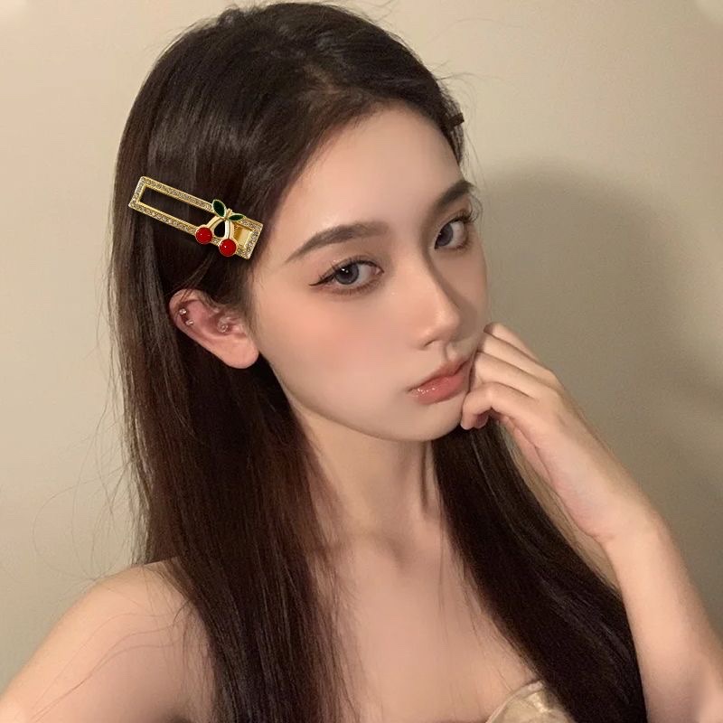 Cute cherry hair clips, high-end duckbill girl side light luxury hair clips, broken hair bangs new style clips, best-selling headwear hair clips Specification image