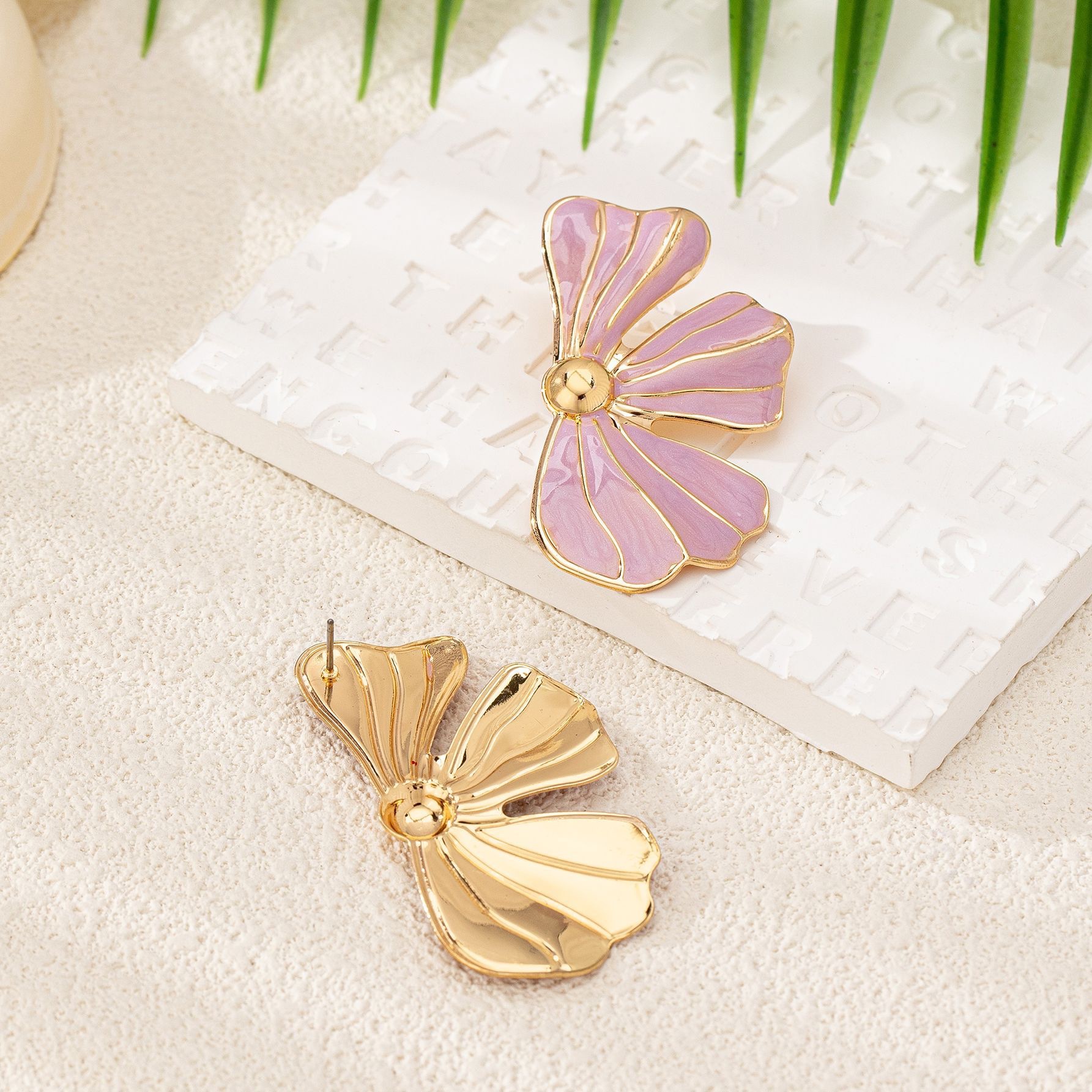 欧美跨境甜美多色滴油花卉耳钉小清新不规则合金耳环 详情图7