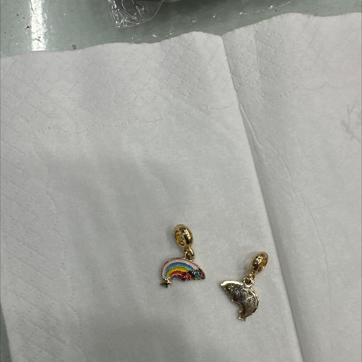 潘家DIY手链彩虹彩色吊坠饰品配件批发好看的彩虹吊坠饰品批发合金彩色滴油点钻吊坠产品图