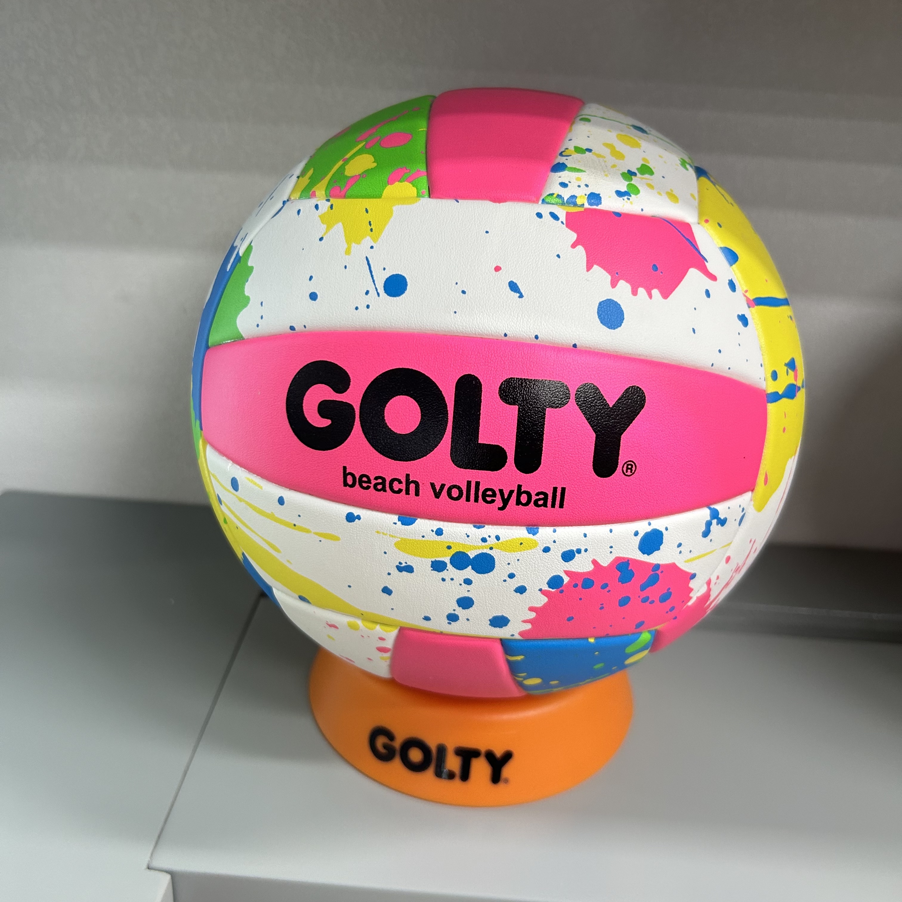 专业训练用排球标志杆 竞技比赛专用 高强度耐用 易安装便携式排球场地设备