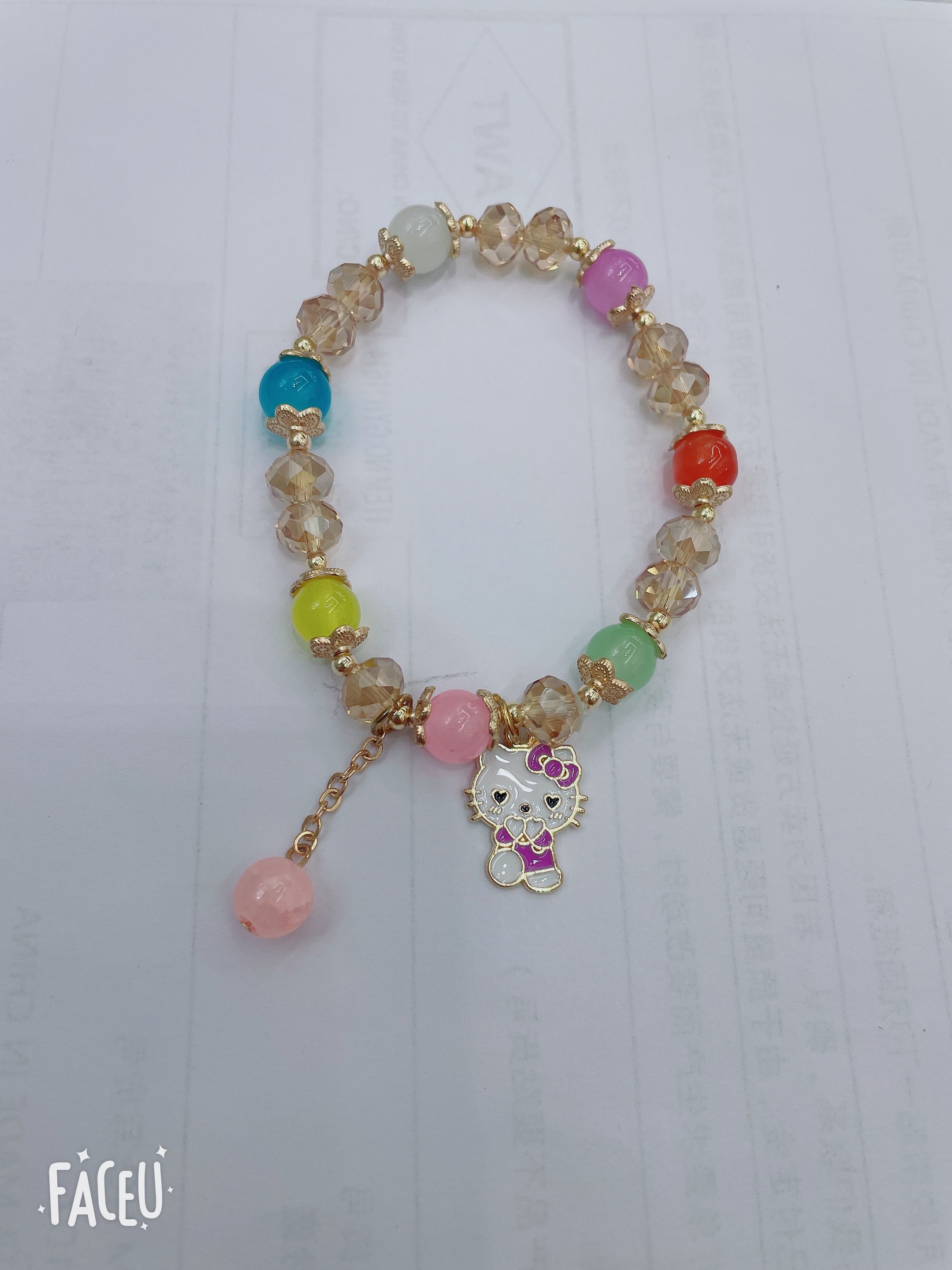 玻璃珠手链，合金小挂件，款式新颖别致手链