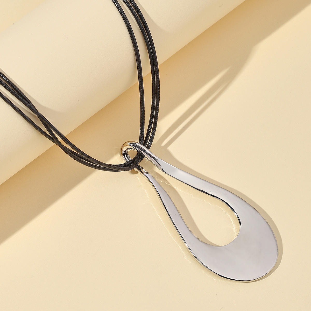 项链吊坠欧美简约时尚气质高雅项链吊坠可定制项链吊坠.