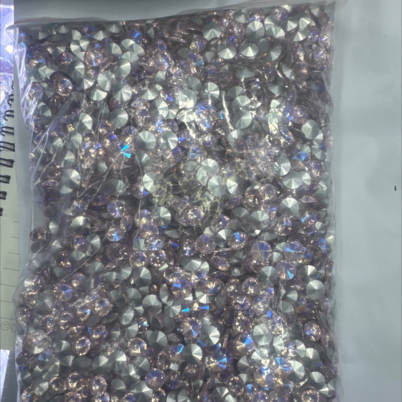 8#卫星粉红月光 水晶玻璃饰品详情图3