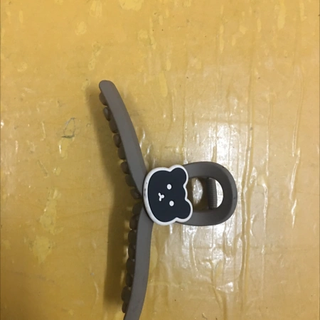 Claw clamp, Japanese and South Korean