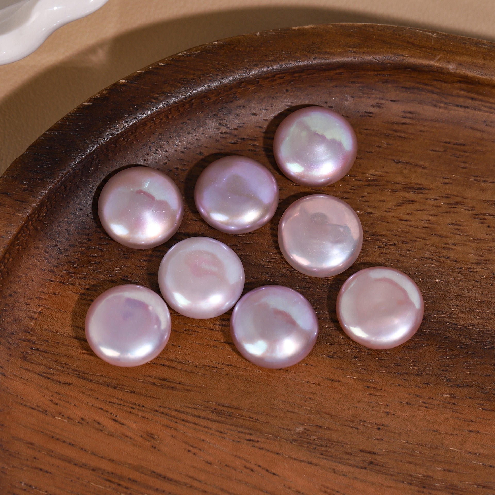 13mm high-quality, high-intensity button Baroque pearl, dazzling and exquisite flat round pearl Application Scenario