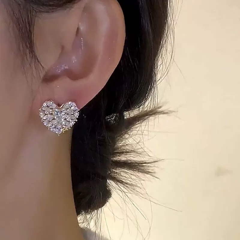 创意耳饰 独特设计 耳钉 简约时尚 高品质饰品 轻奢风格详情图6