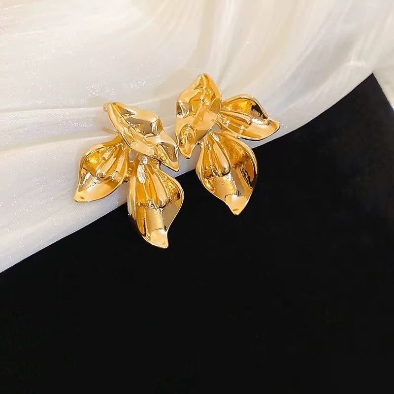 饰品/耳饰/钛钢耳钉/耳钉/圆饼耳钉产品图