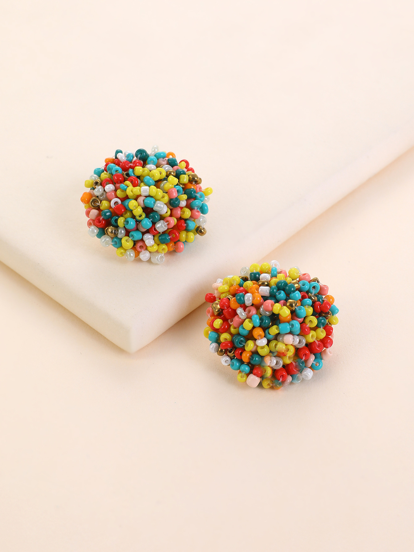 Handmade rice bead colored stud earrings, Bohemian-style earrings for girls, factory direct sales. Customization of various colors of stud earrings and creative accessories is available detail image 3