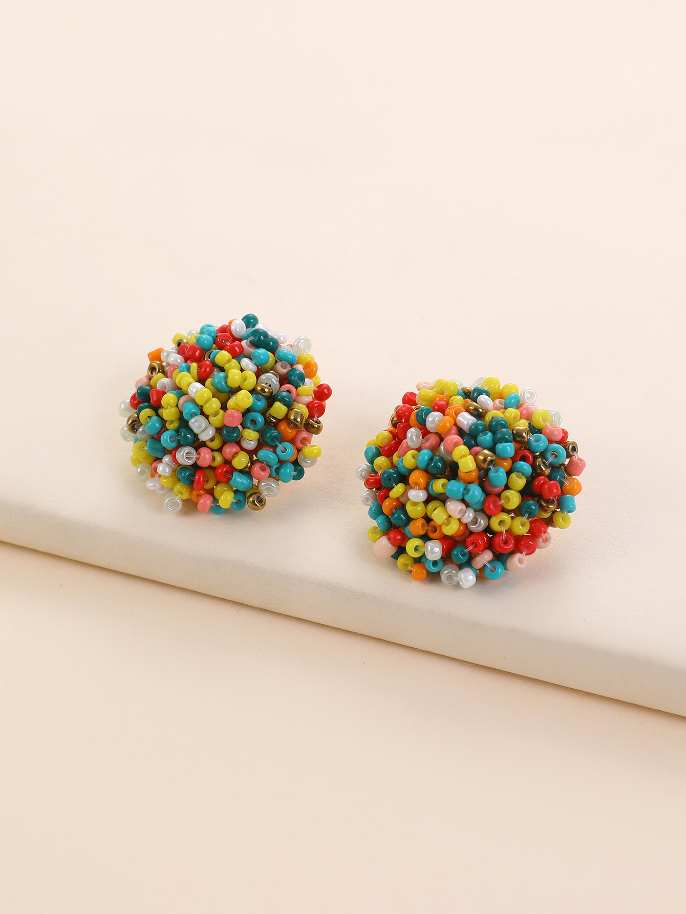 手工米珠彩色耳钉 波西米亚风格耳饰少女款厂家直销可以定制各种颜色耳饰耳钉创意饰品