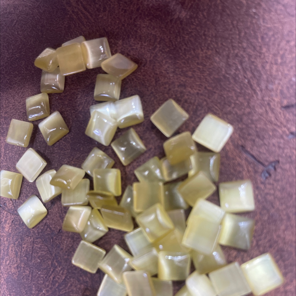 猫眼石介面浅咖色6x6正方形配件珠子细节图