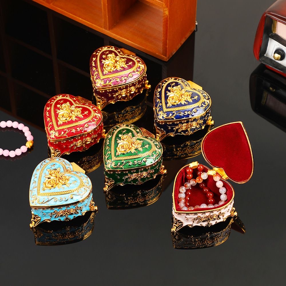 家居摆放首饰盒、珠宝首饰盒，珐琅彩工艺景区摆件产品图