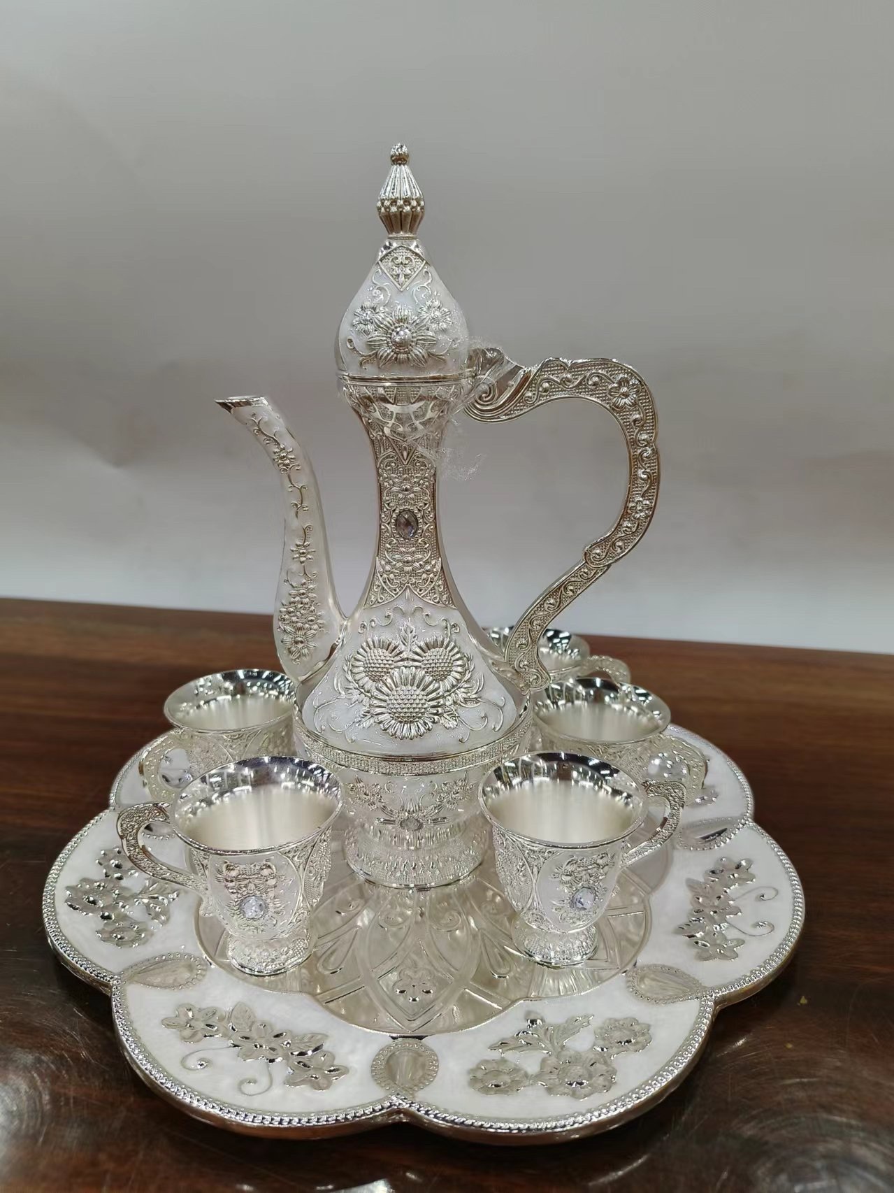 景泰蓝(珐琅器)实物图