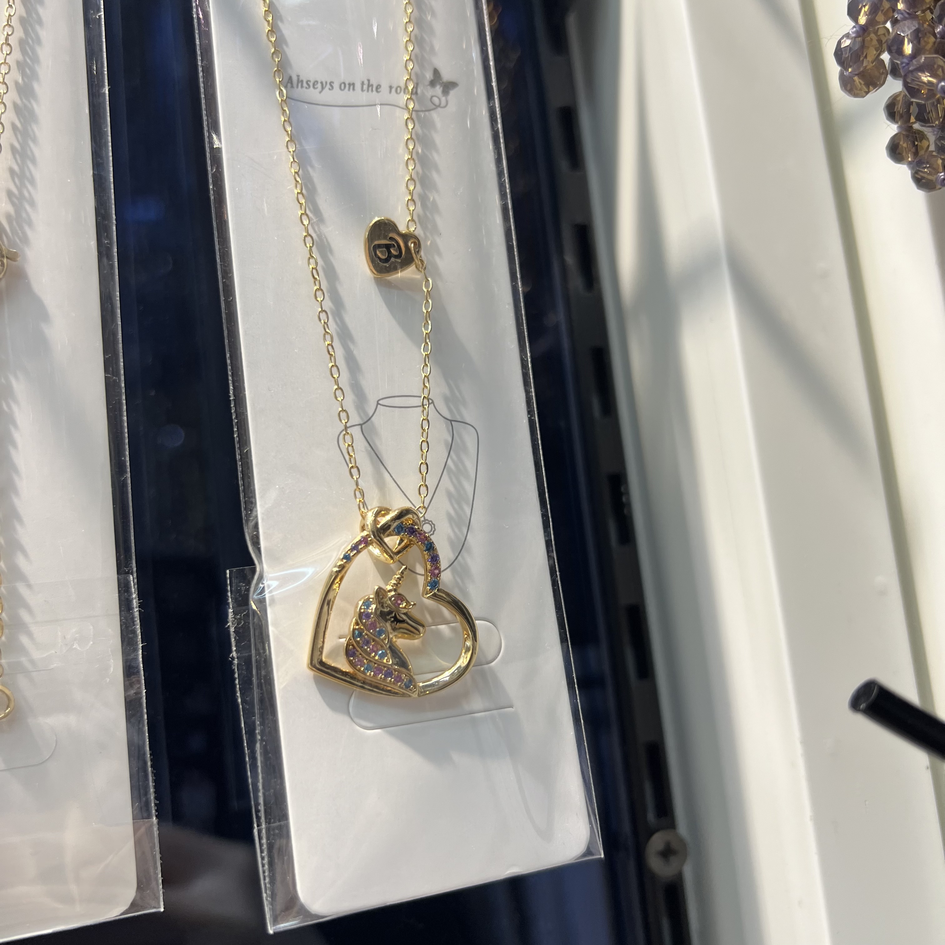 爱心镂空设计感项链