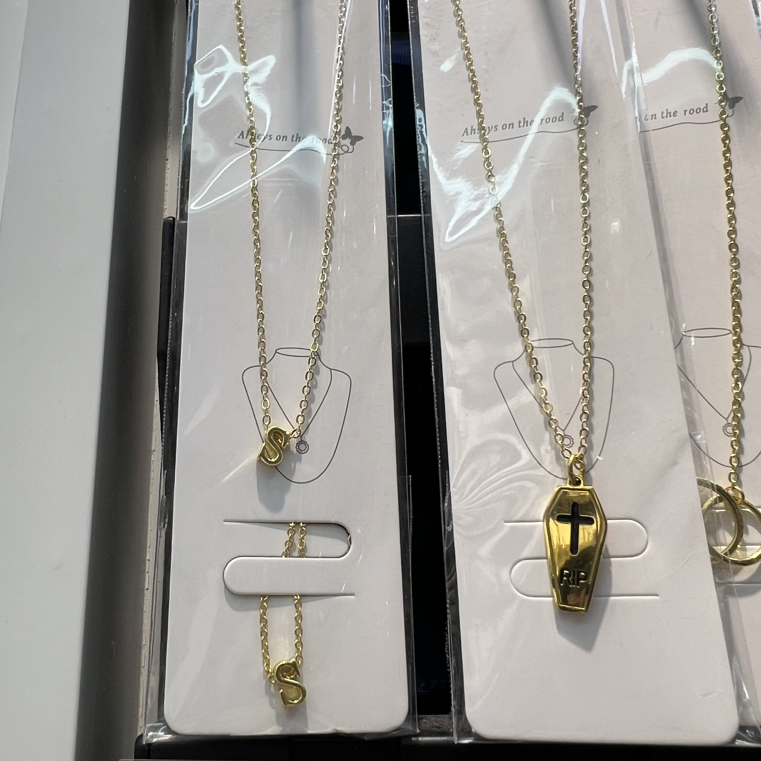 万圣节设计感十字不锈钢项链