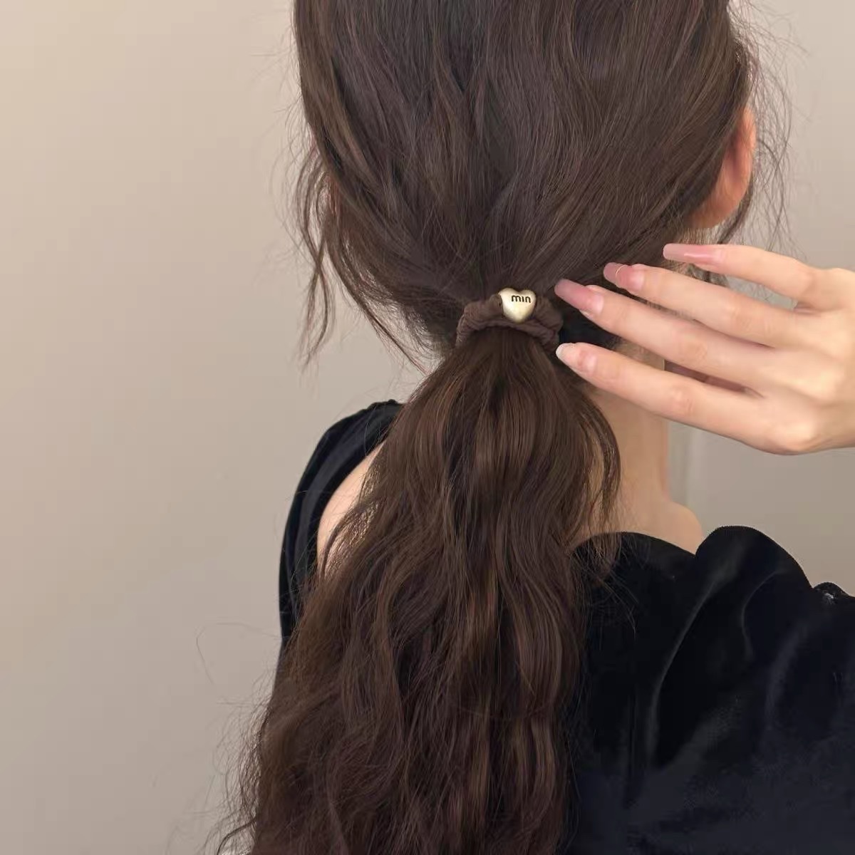 Korean version of min heart-shaped small intestine hair band, high school girls' elastic hair tie, popular high ponytail adult rubber band hair band accessory, hair band hair band details Picture