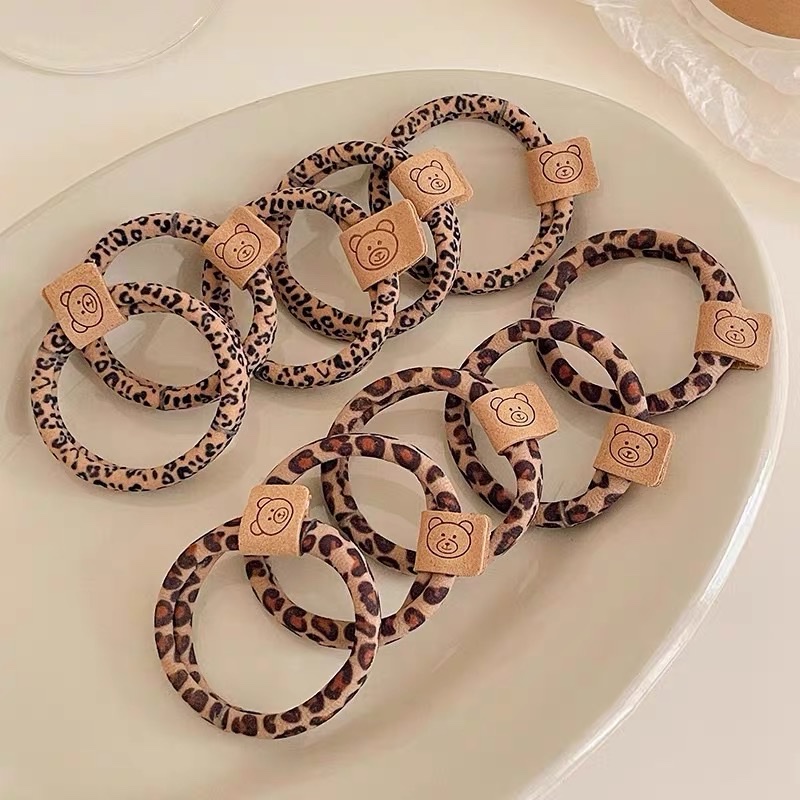 Retro elegant Dan-style leopard print traceless hair tie for women in autumn and winter, high elasticity without damaging hair, low bun hair tie accessory, hair tie, hair tie details Picture