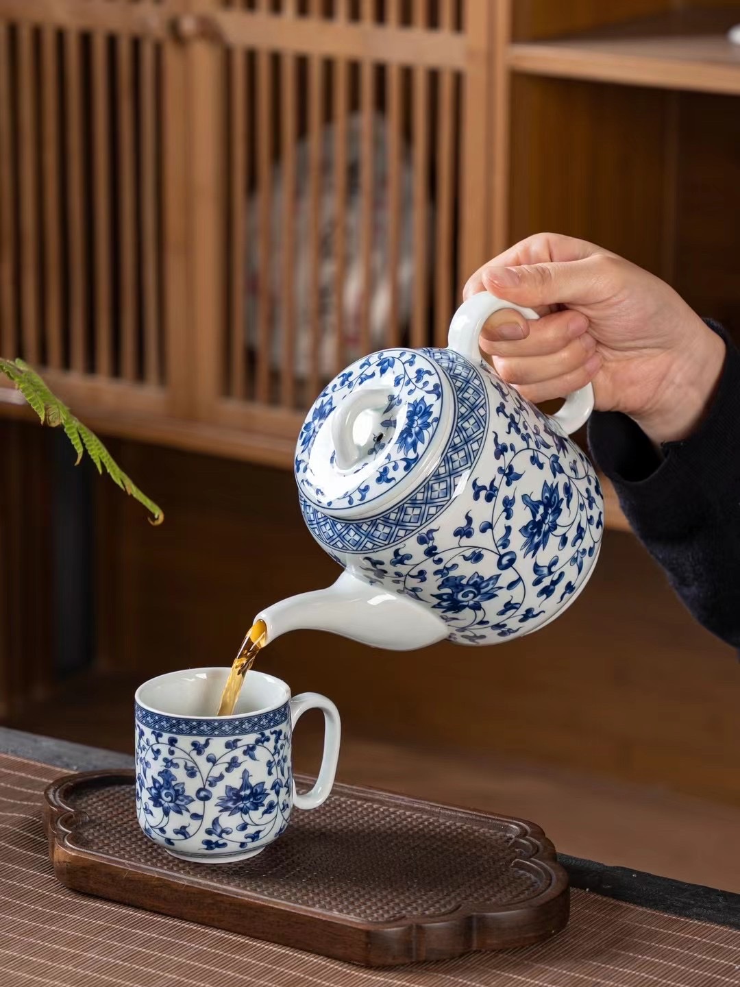 青花瓷兰莲花套装，茶具详情图3