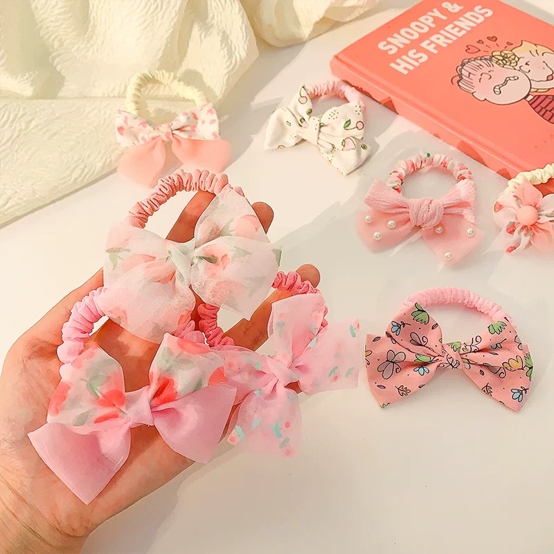 Korean fabric children's hair bands, baby bow hair ties, girl princess hair ties, no damage to hair, small rubber bands Application Scenario