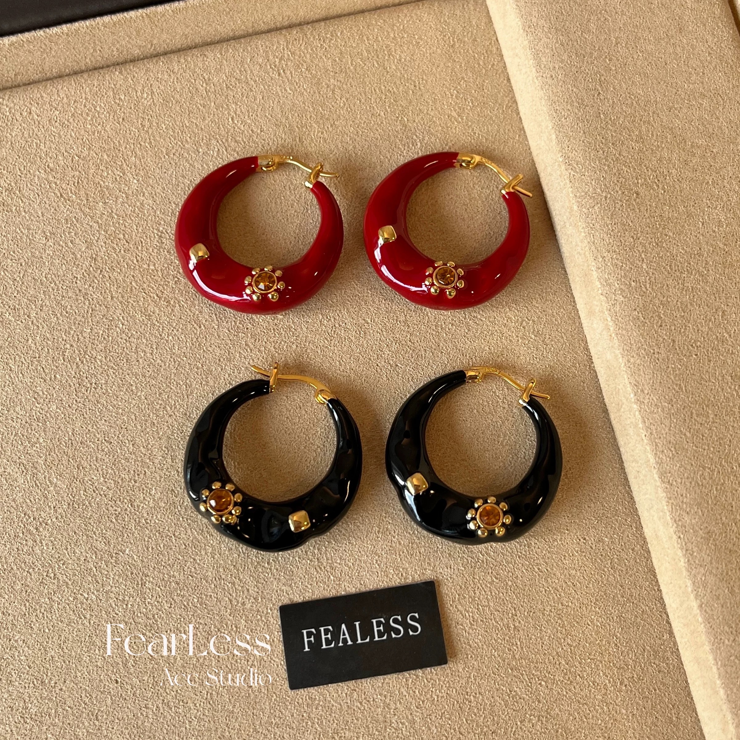 Retro high-end enamel drop earrings, simple and versatile autumn and winter earrings, niche ear loops, women's accessories, earrings, stud earrings, creative accessories, 1218 accessories, accessories, accessories, earrings, stud earrings, stud earrings, stud earrings detail image 7