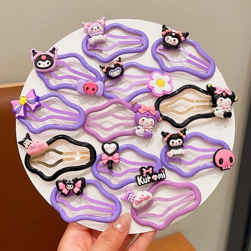 A girl with bangs, a baby hairpin, a hair accessory clip, a children's forehead hairpin, a cloud cartoon and cute Kulomi hairpin details Picture