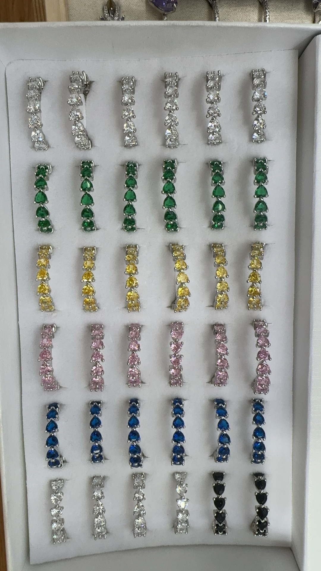 钛钢莫桑钻戒指女款 沙金色高级感饰品 简约时尚耐磨不褪色戒指戒指女细节图